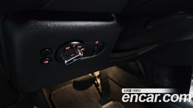 Mini Cooper 2021 — ფოტო 17/20