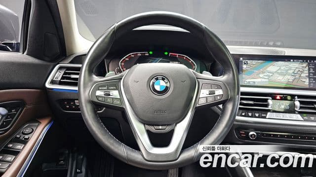 BMW 3 Series 2019 — Фото 13/20