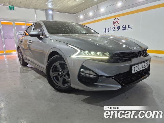 Kia K5 2022 — Şəkil 1/17
