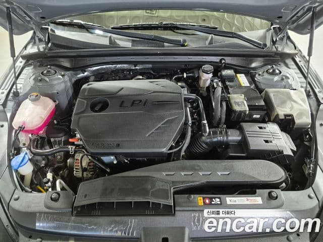 Kia K5 2022 — Şəkil 5/17
