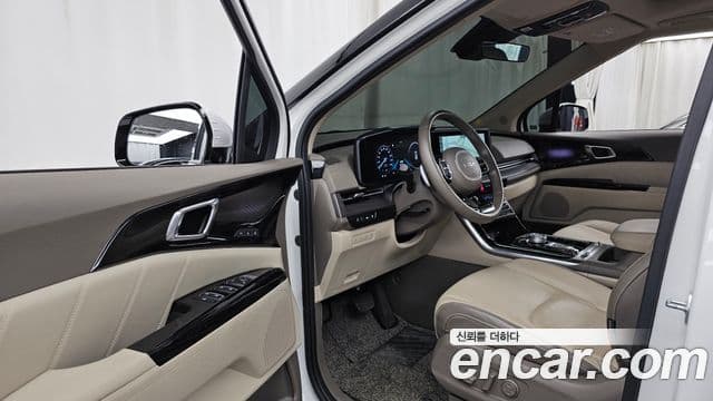 Kia Carnival 2022 — ფოტო 10/20