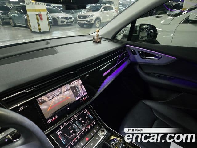 Audi Q7 2021 — фото 13 из 18