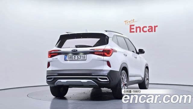 Kia Seltos 2020 — ფოტო 4/20