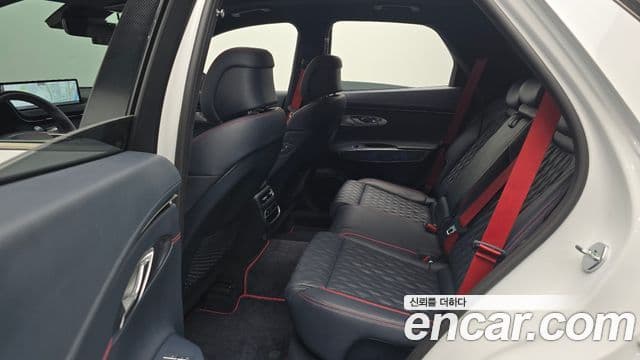 Genesis GV70 2022 — Фото 12/20
