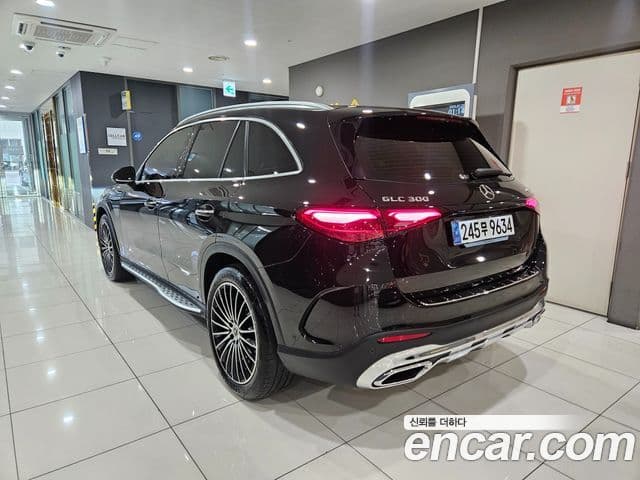 Mercedes-Benz GLC-Class 2023 — ფოტო 2/20