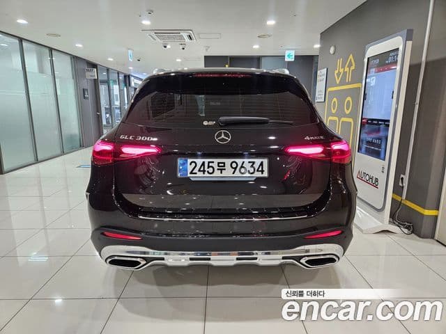Mercedes-Benz GLC-Class 2023 — ფოტო 4/20