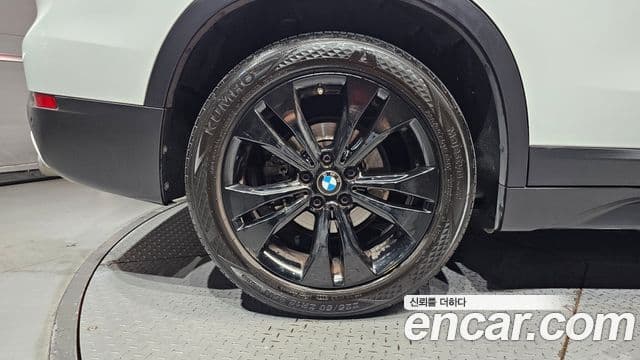 BMW X1 2020 — ფოტო 5/20