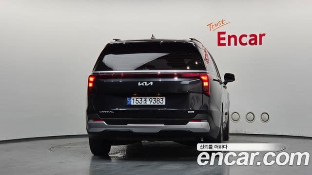 Kia Carnival 2024 — Şəkil 4/20