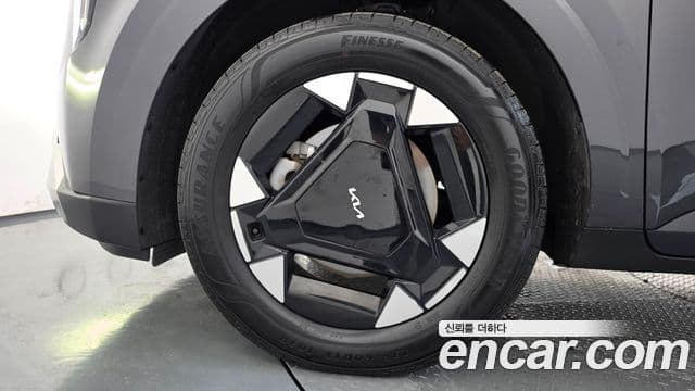 Kia Carnival 2024 — фото 5 из 20