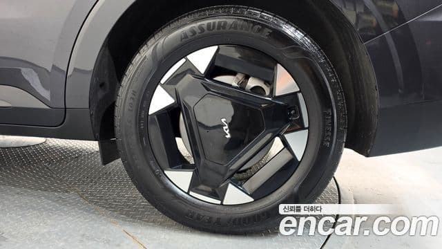 Kia Carnival 2024 — Photo 24/35