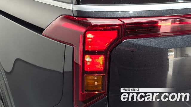 Kia Carnival 2024 — Photo 9/35