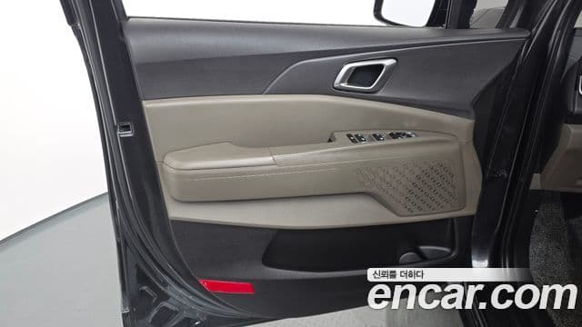 Kia Carnival 2024 — Photo 34/35