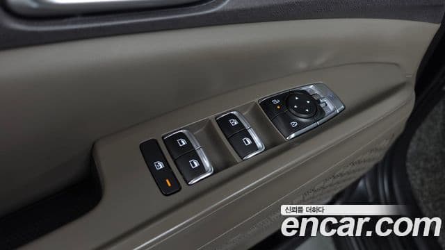 Kia Carnival 2024 — Photo 11/35