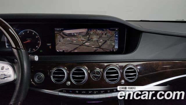 Mercedes-Benz S-Class 2018 — ფოტო 13/20