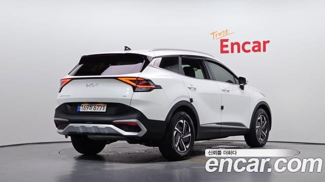 Kia Sportage 2022 — ფოტო 2/20