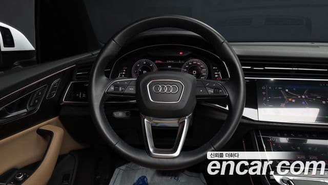 Audi Q7 2023 — Photo 12/20