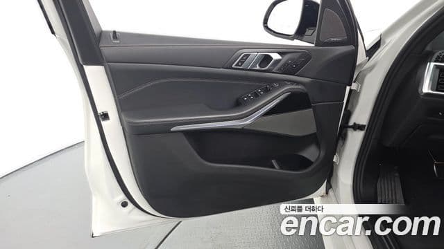 BMW X5 2025 — Photo 12/34
