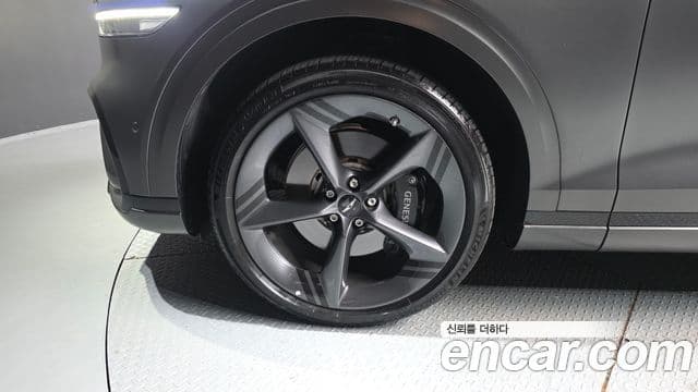 Genesis GV70 2024 — ფოტო 5/20