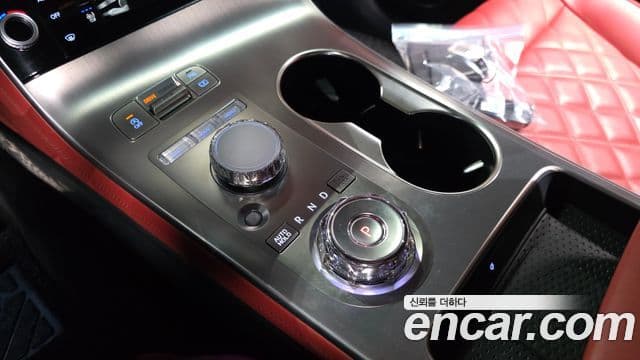 Genesis GV70 2024 — ფოტო 9/20