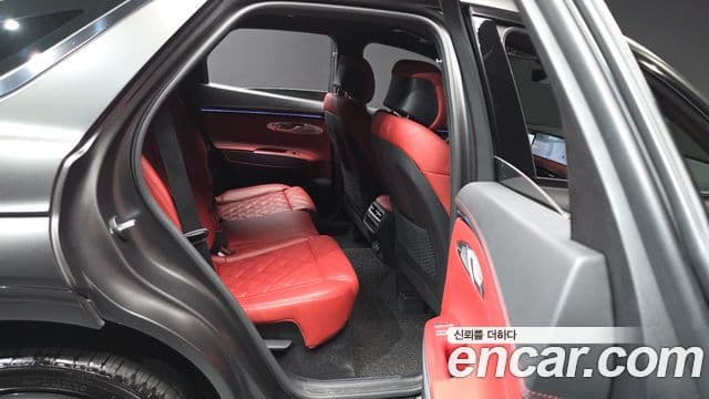 Genesis GV70 2024 — ფოტო 12/20