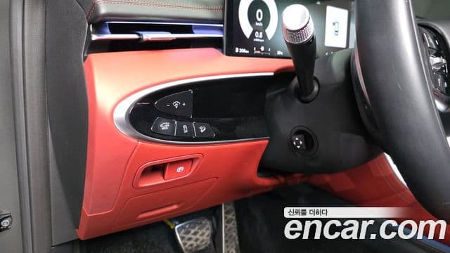 Genesis GV70 2024 — ფოტო 14/20