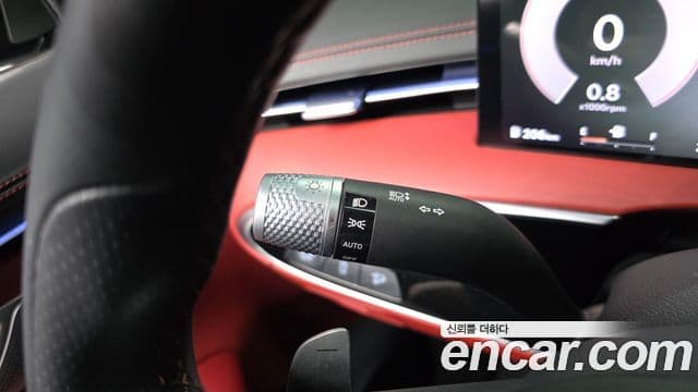 Genesis GV70 2024 — Photo 3/32
