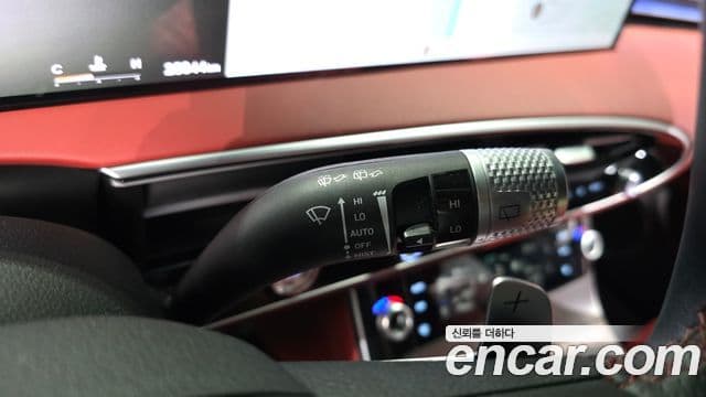 Genesis GV70 2024 — Photo 26/32