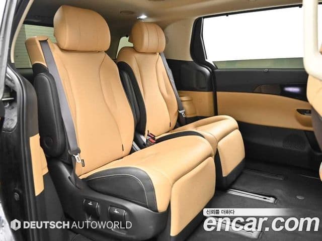 Kia Carnival 2022 — ფოტო 12/20