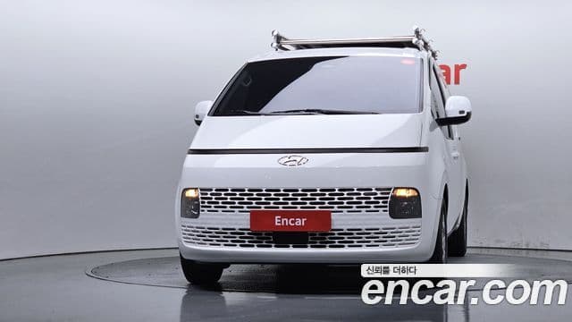 Hyundai Staria 2021 — Фото 3/20