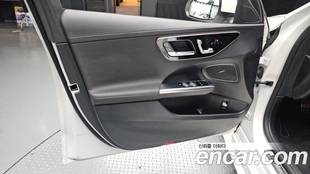 Mercedes-Benz C-Class 2022 — Photo 14/31
