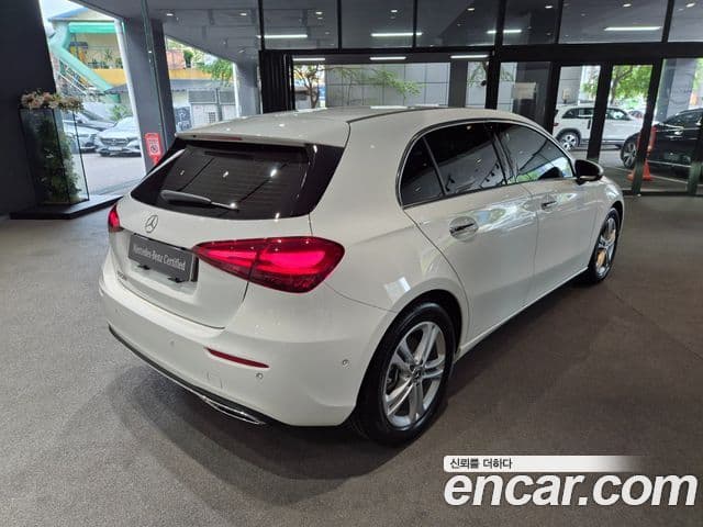 Mercedes-Benz A-Class 2025 — ფოტო 1/20