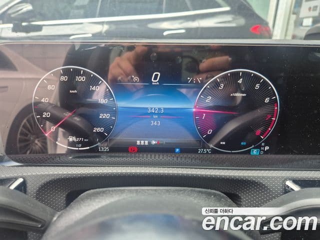 Mercedes-Benz A-Class 2025 — ფოტო 6/20