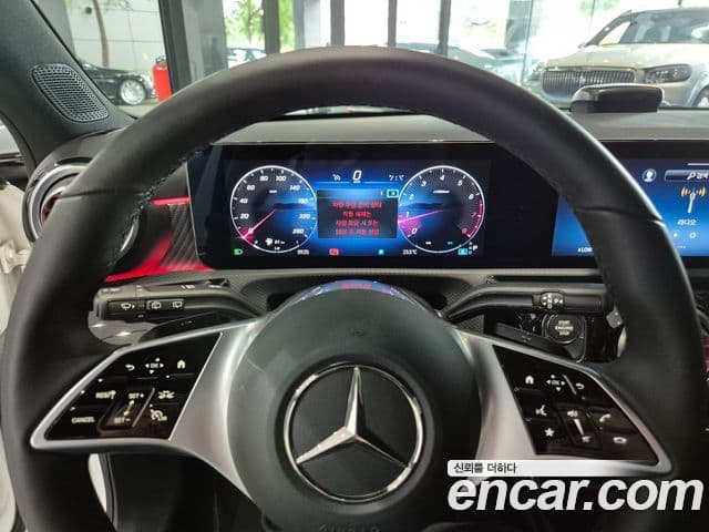 Mercedes-Benz A-Class 2025 — ფოტო 16/20