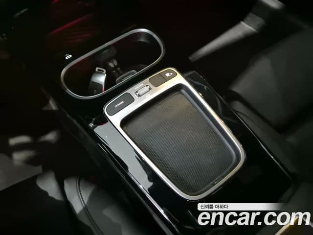 Mercedes-Benz A-Class 2025 — ფოტო 19/20