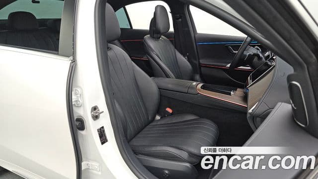 Mercedes-Benz E-Class 2025 — Şəkil 12/20