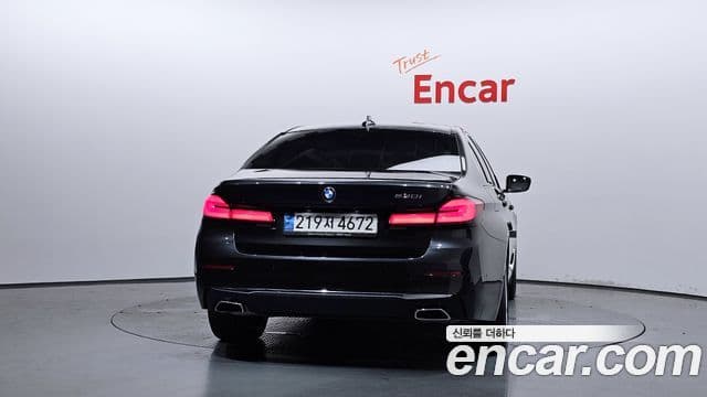BMW 5 Series 2023 — Şəkil 3/20