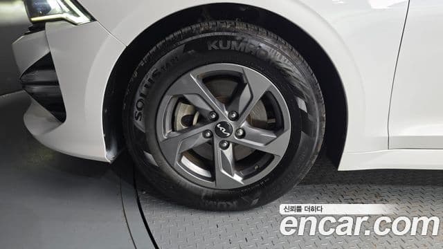 Kia K5 2022 — ფოტო 5/20