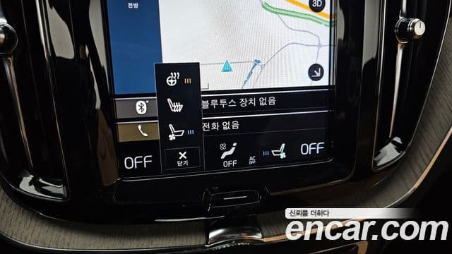 Volvo XC60 2019 — ფოტო 19/20
