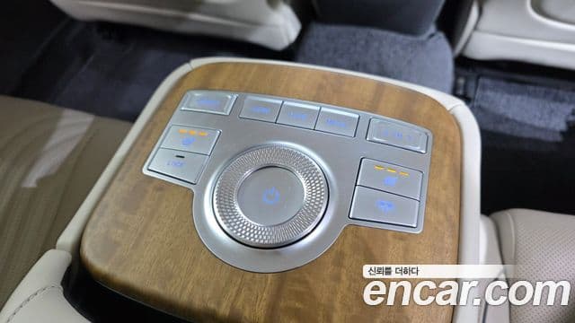 Genesis Electrified G80 2021 — ფოტო 18/20