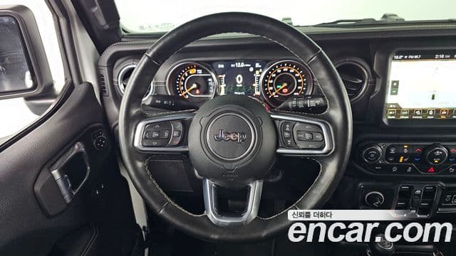 Jeep Wrangler 2021 — Şəkil 13/20