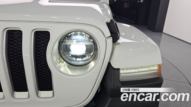 Jeep Wrangler 2021 — Photo 15/31