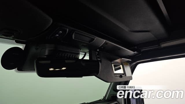 Jeep Wrangler 2021 — Photo 18/31