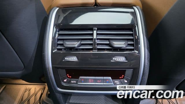 BMW X5 2023 — ფოტო 18/20