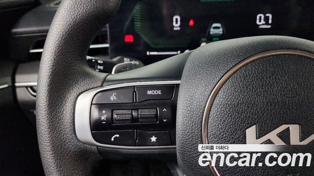 Kia K5 2024 — Şəkil 17/20