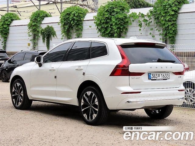 Volvo XC60 2025 — ფოტო 3/20