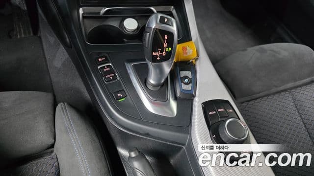 BMW 1 Series 2018 — Şəkil 8/20