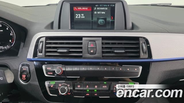 BMW 1 Series 2018 — Şəkil 14/20