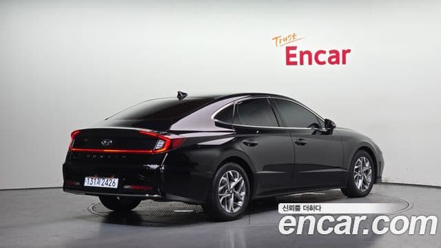 Hyundai Sonata 2022 — ფოტო 1/20
