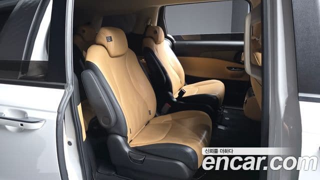 Kia Carnival 2022 — Şəkil 12/20