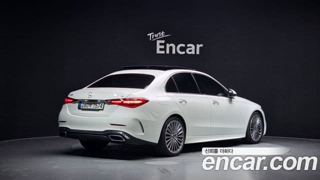 Mercedes-Benz C-Class 2022 — ფოტო 2/20